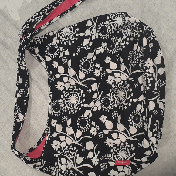 thirty-one Handbags - Thirty One reversible crossbody bag/tote